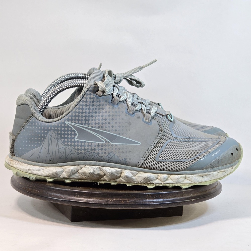 Altra Superior 4.5 Shoes Womens Size 9.5 Gray Trail Running Sneakers Gaiter Trap